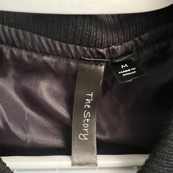 Black Ruched Bomber! - Picture 5 of 6